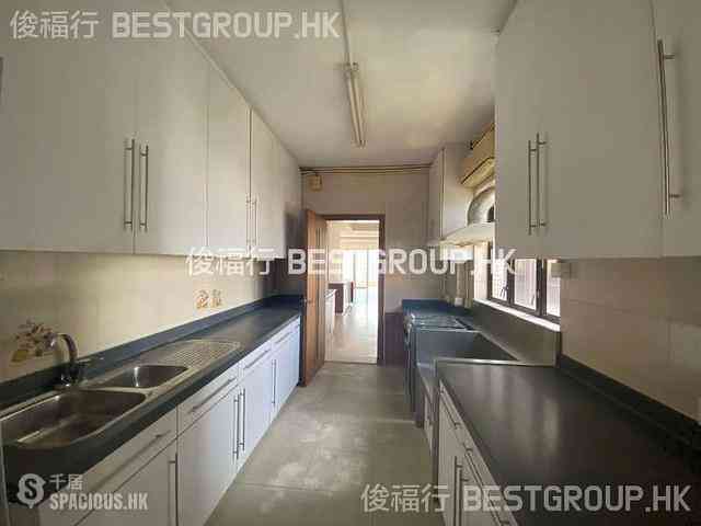Repulse Bay - Repulse Bay Garden Block 10 07