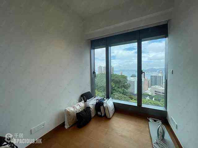 Mid Levels West - University Heights Tower 1 11