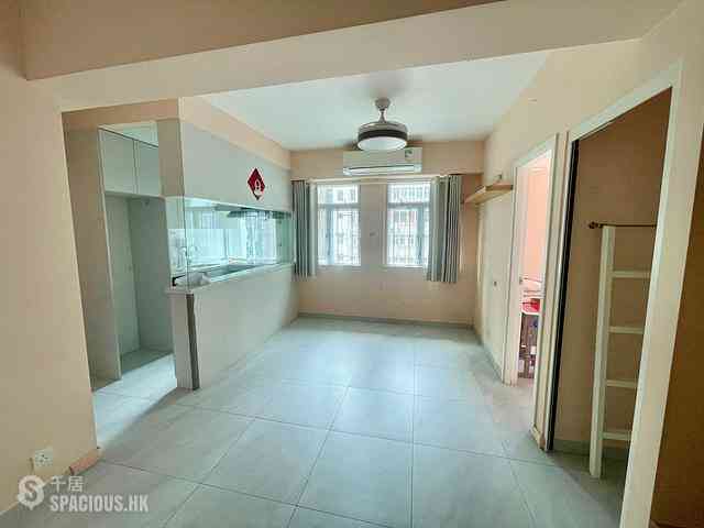 Sheung Wan - Kin Tye Lung Building 01