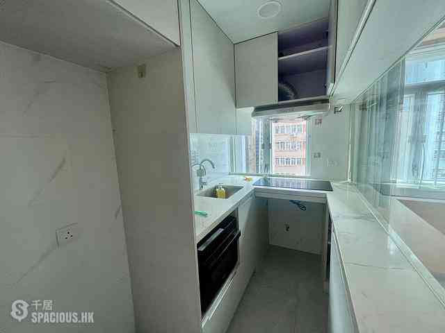 Sheung Wan - Kin Tye Lung Building 08