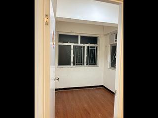 Wan Chai - Fu Yuen Building 04