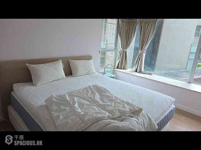 West Kowloon - The Waterfront Phase 1 Block 2 01