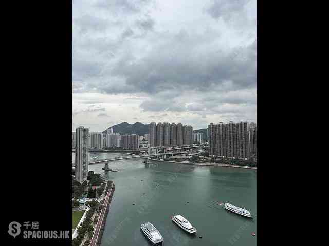 Tsuen Wan - The Pavilia Bay 01