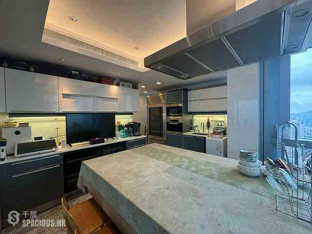West Kowloon - The Cullinan (Tower 21 Zone 1 Sun Sky) 06
