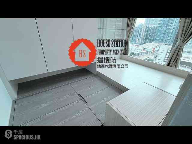 Tseung Kwan O - Savannah Block 3B 02