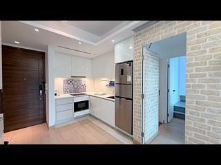 Tseung Kwan O - Savannah Block 3B 08