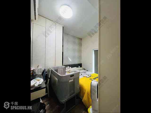 Kwai Chung - The Rise 05