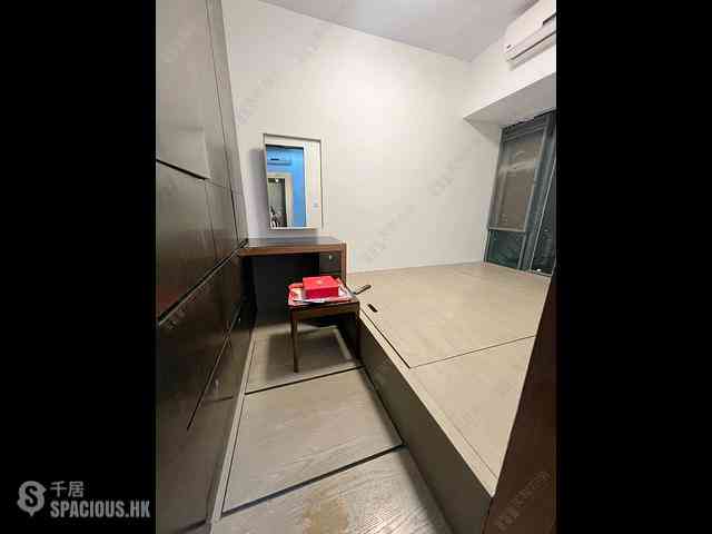 Kwai Chung - The Rise 06