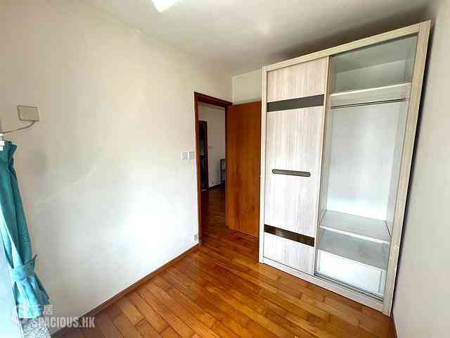 Tung Chung - Seaview Crescent Block 2 06