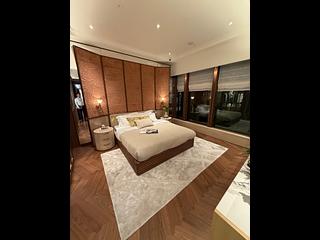 Wong Chuk Hang - The Southside Phase 5B Deep Water Pavilia II 04