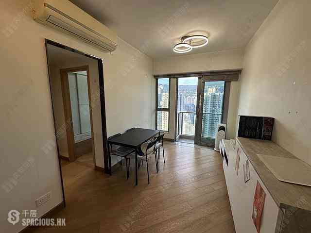 Tsuen Wan - Parc City Block 7 02