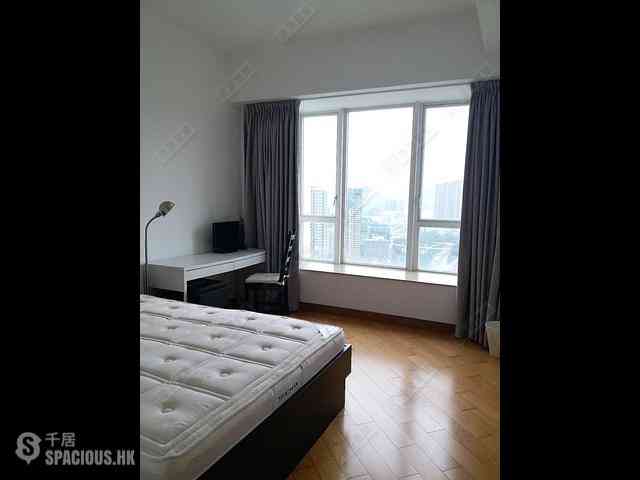 Tai Kok Tsui - Harbour Green Tower 2 02