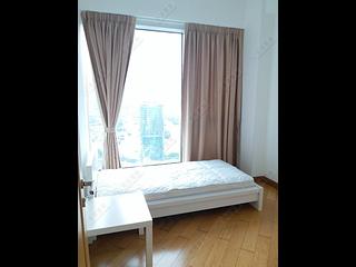 Tai Kok Tsui - Harbour Green Tower 2 05