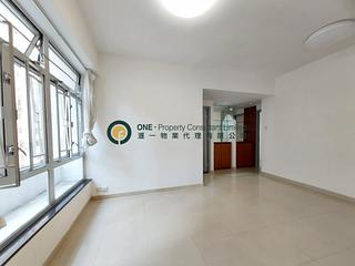 Sai Ying Pun - Yin Tak Building 02