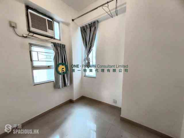 Sai Ying Pun - Yin Tak Building 07