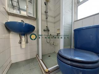Sai Ying Pun - Yin Tak Building 08