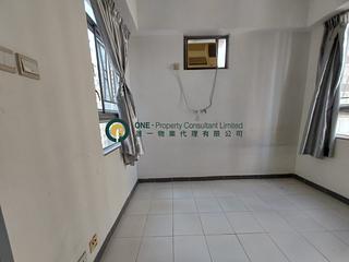 Sai Ying Pun - Yin Tak Building 09