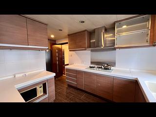 Kowloon Tong - Beverly Villas Block 7 09