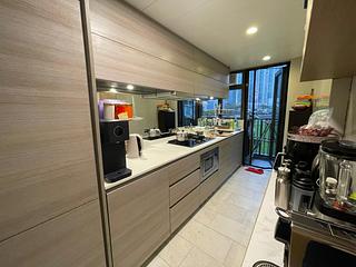 Tung Chung - The Visionary Tower 3 05