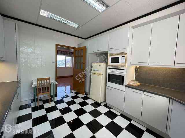 Clear Water Bay - Bayview Apartments 08