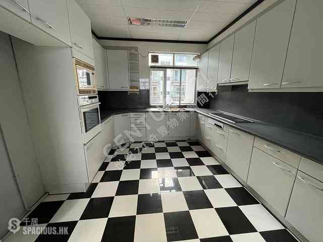 Clear Water Bay - Bayview Apartments 09