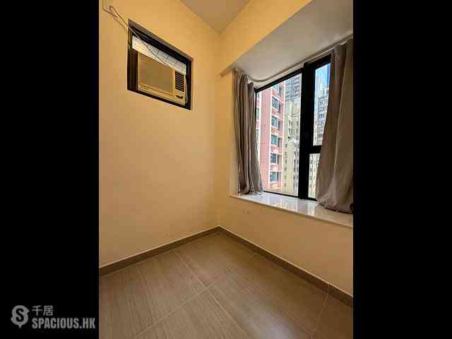 Wan Chai - 112, Johnston Road 06