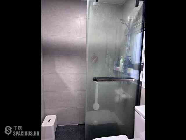 Wan Chai - Tonnochy Towers Block B 05