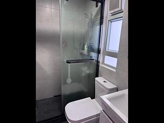 Wan Chai - Tonnochy Towers Block B 04