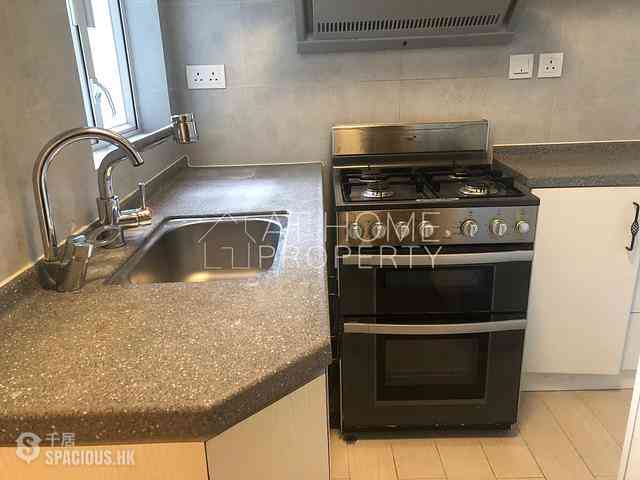 Sai Ying Pun - Good View Court 06