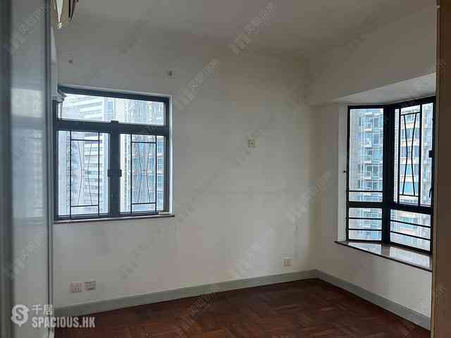 Wan Chai - Hundred City Centre 02