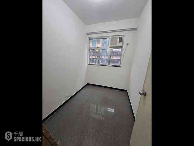 Kennedy Town - Luen Wai Apartment 04
