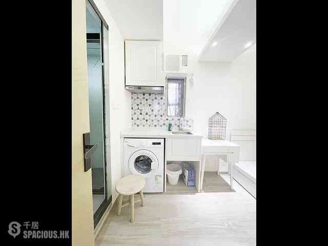 Wan Chai - Cheong Hong Mansion 01
