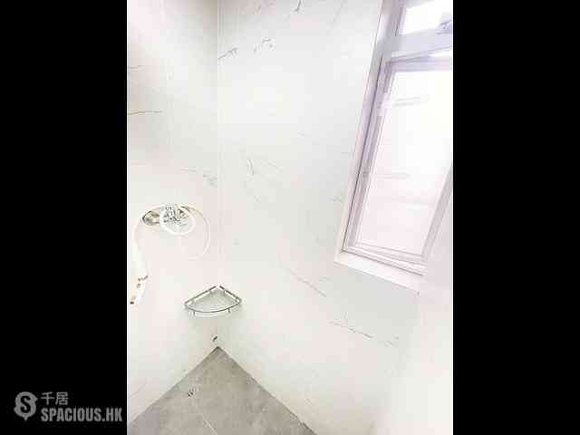 Wan Chai - Cheong Hong Mansion 04