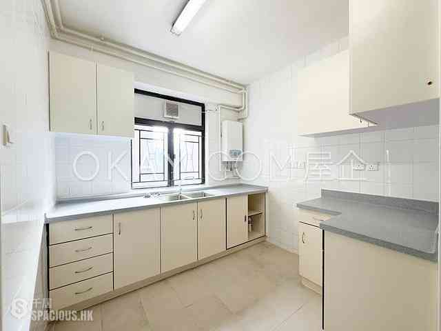 Yau Ma Tei - Wylie Court 13