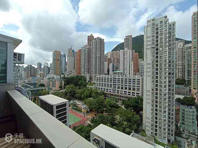 Sai Ying Pun - Tung Cheung Building 01