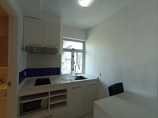 Sai Ying Pun - Tung Cheung Building 09