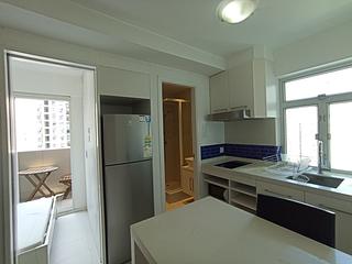 Sai Ying Pun - Tung Cheung Building 15