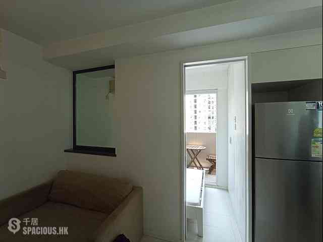Sai Ying Pun - Tung Cheung Building 16