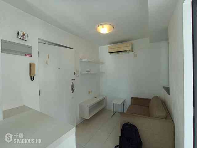 Sai Ying Pun - Tung Cheung Building 18
