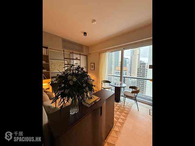 Wan Chai - 33 Kennedy Road 01