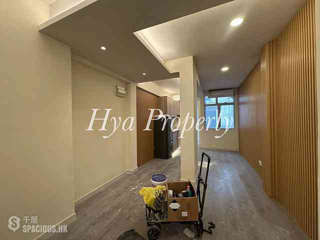 Sai Ying Pun - Fuk Shing Building 08