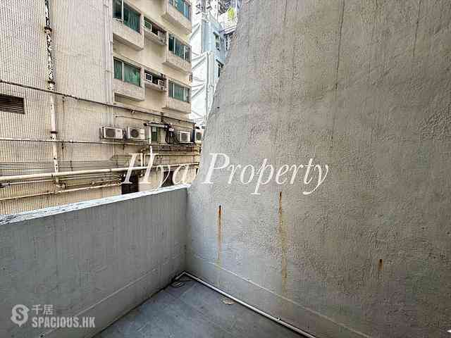 Sai Ying Pun - Fuk Shing Building 10