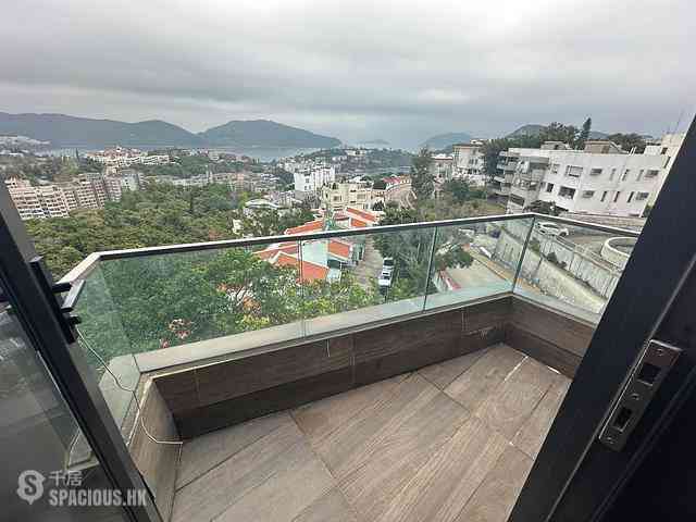 Chung Hom Kok - City Icon Block 1 02