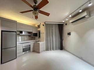 Kennedy Town - Hee Wong Terrace Block 4 02