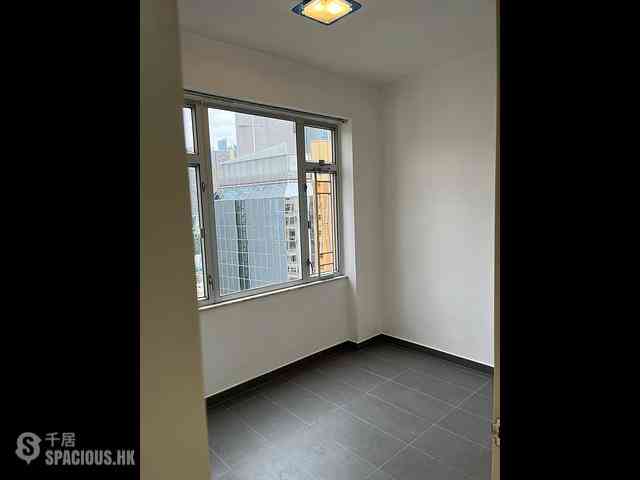 Causeway Bay - Lok Sing Centre Block A 04