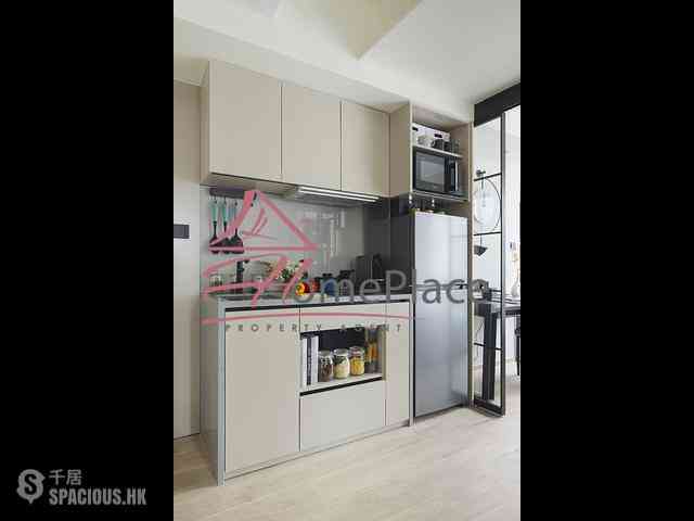 Central - 108-110, Wellington Street 06