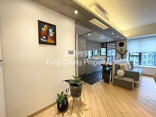 Tung Chung - The Visionary Tower 10 03