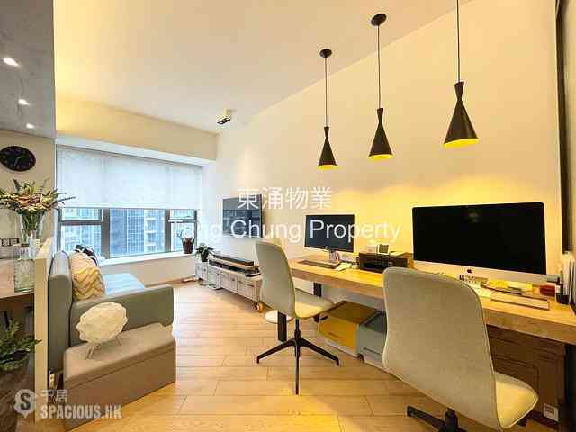 Tung Chung - The Visionary Tower 10 06