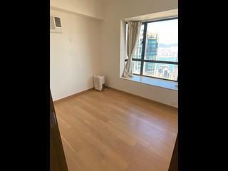 Mid Levels Central - Vantage Park Block 2 03