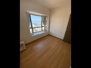 Mid Levels Central - Vantage Park Block 2 04
